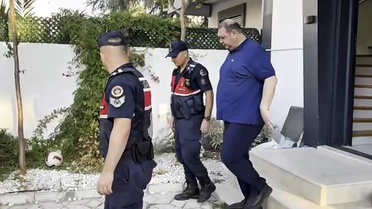 Menderes Belediye Başkanı İlkay Çiçek tutuklandı