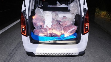 Mersin'de Hijyen Kurallarına Aykırı Sakatat Ele Geçirildi