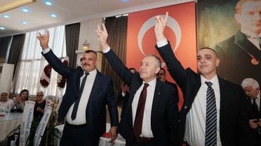 MHP Yunusemre'de Ali Özkan Başkan Oldu