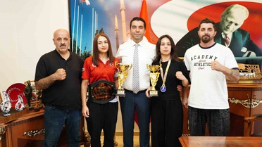 Milli sporculardan Başkan Demirci’ye şampiyonluk ziyareti