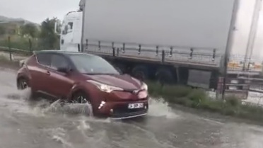 Alaplı'da Köprüde Su Birikintisi