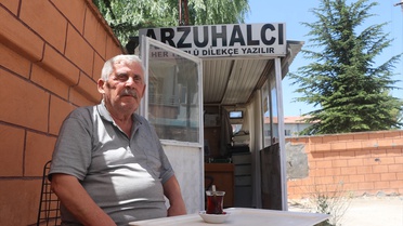 Daktilo ile hizmet veren arzuhalci