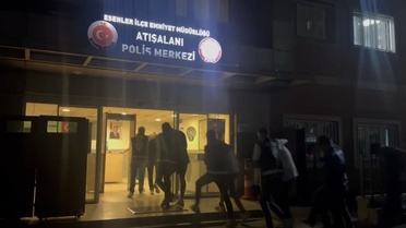 Baltalı dehşet anları kamerada! 17 yaşındaki çocuğa böyle saldırdılar