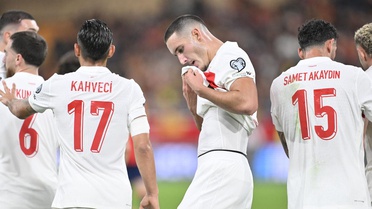 Milli futbolcu Deniz Gül'ün evi soyuldu! Zarar çok büyük