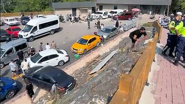 Osmaniye'de Kaza: Araç Otoparka Düştü