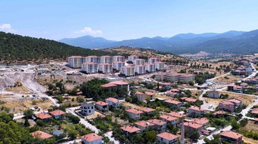 Sındırgı'da Deprem Yaraları Sarılıyor