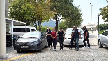 Cumhurbaşkanına suikast timindeki kardeşe yataklık etti: FETÖ'cü hainin ablası adliyede