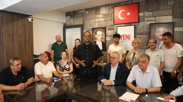 Edremit Belediye Başkanı Ertaş ve 19 Belediye Meclisi üyesi YENİ Parti’ye katıldı