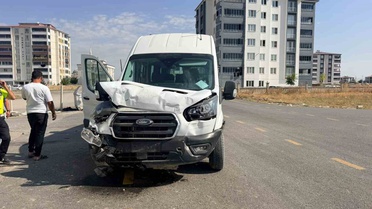 Kahramanmaraş'ta Trafik Kazası: 2 Yaralı