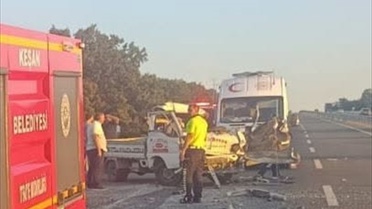 Keşan'da Kamyonet Kazası: Sürücü Hayatını Kaybetti