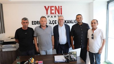 Edremit Belediye Başkanı Ertaş ve 19 meclis üyesi Yeni Parti'ye katıldı