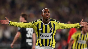 Güle oynaya turladık! Fenerbahçe, Şampiyonlar Ligi’nde play-off turuna yükseldi