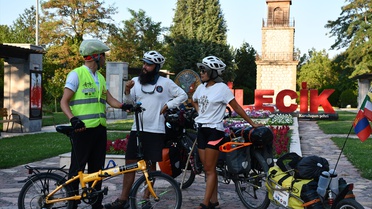 Roma'dan Bilecik'e Tandem Bisikletle Geldiler