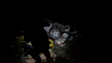 Ermenek'te Uçuruma Yuvarlanan Araçta 2 Yaralı