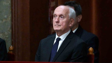 Orban'ın tasfiye ettiği isim geri döndü: Macaristan'da yeni Cumhurbaşkanı Andras Baka oldu