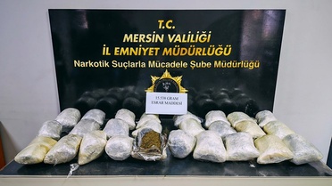 Mersin'de Uyuşturucu Operasyonu: 15 Kilo Esrar, 2 Tutuklama