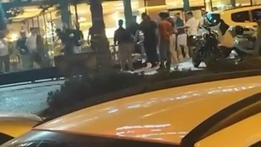 Bursa'da Kafe Önünde Kavga