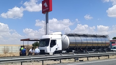 Kulu'da Tır Sürücüsü Kalp Krizi Geçirdi