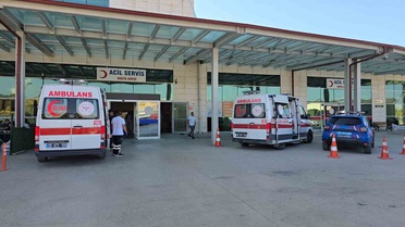 Vezirköprü'de motosiklet kazası: 3 yaralı