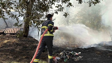 Kastamonu’da çıkan örtü yangınını itfaiye söndürdü