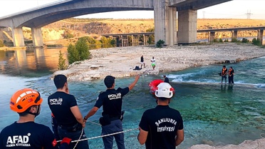 Fırat Nehri'nde 6 Kişi Kurtarıldı