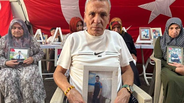 Evlat Nöbetindeki Ailelerden Çocuklarına Teslim Ol Çağrısı