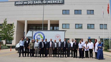 Mobil Diş Sağlığı Aracı Elazığ'a Teslim Edildi