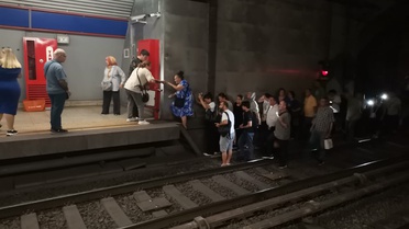 İzmir Metro’da Arıza Giderildi