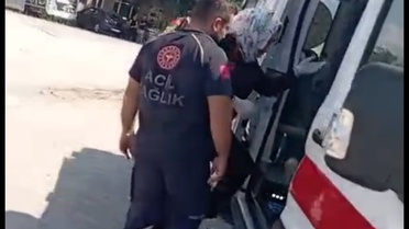 Cide'de Akıntıya Kapılan Aile Kurtarıldı