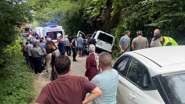 Araklı'da Trafik Kazası: 5 Yaralı