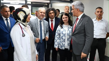 Vali Makas'tan Sağlık Tesislerine Ziyaret