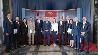 Yeni rektörlere mazbataları YÖK'te takdim edildi