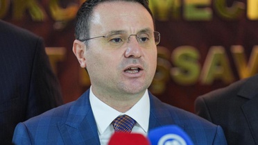 'Bakan'ı tanıyoruz, davanızı çözeriz' diyerek vurgun yapan çeteye eş zamanlı operasyon