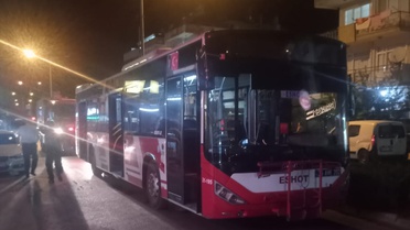 İzmir'de Otobüs Yangını