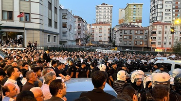 Süleymancılar'ın merkezine polis baskını! Adreste arama yapılıyor