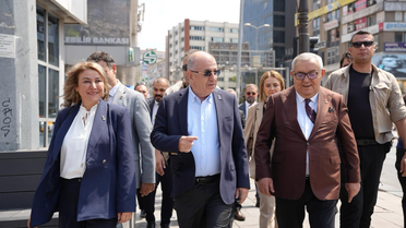 Özdağ'dan Güvenpark'ta er şehit yakınlarına destek ziyareti