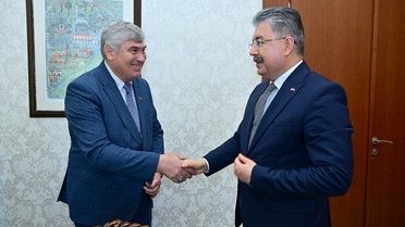 Vali Yılmaz, Dernek Yönetimini Kabul Etti