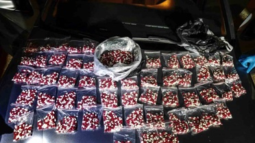Kütahya'da Uyuşturucu Operasyonu: 3 Bin 716 Sentetik Hap Ele Geçirildi