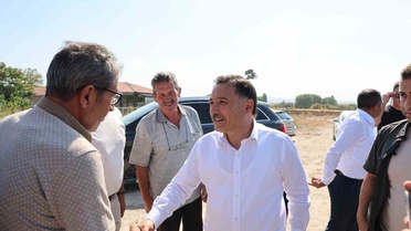 Vali Çiçek Elmalı Mahallesi'nde Ziyarette Bulundu