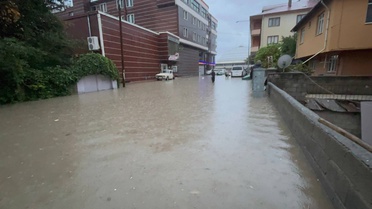 Erzincan'da Sağanak Yağış Hayatı Olumsuz Etkiledi