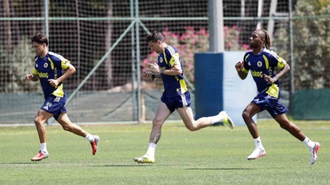 Fenerbahçe, Lyon Maçına Hazırlanıyor