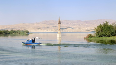 Karakaya Barajı'nda Yalnız Minare Su Altında