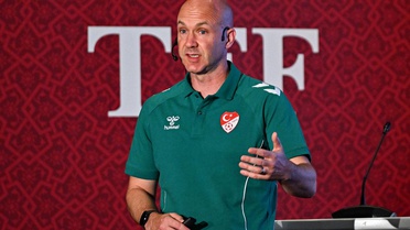 Anthony Taylor, Fenerbahçe'nin penaltı beklediği pozisyonları değerlendirdi