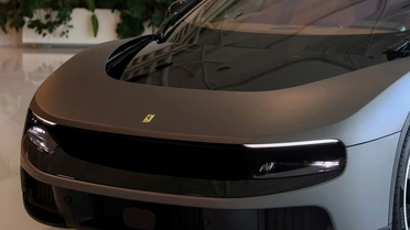 Ferrari'nin Elektrikli Modeli Luce 40 Milyon Dolara Satıldı