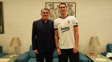 Beşiktaş Vlahovic için izin bekliyor