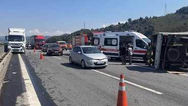 Düzce'de zincirleme kaza: 1 yaralı