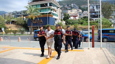 Alanya'da Emlakçıyı Kurşunlayan 2 Zanlı Tutuklandı