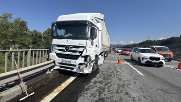 Düzce'de zincirleme kaza: 1 yaralı