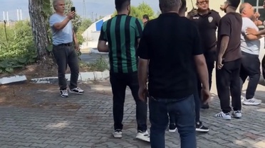 Denizlispor'a Protesto: Taraftar ve Başkan Arasında Gerginlik
