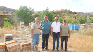 Tarım Müdürü'nden Arıcıya Ziyaret
